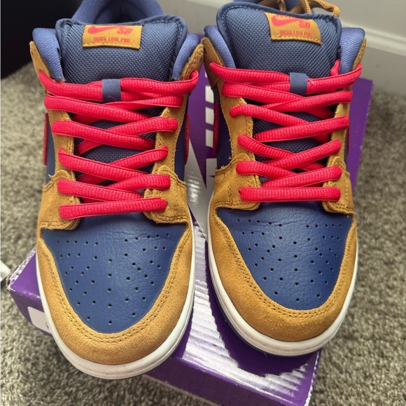 Nike Dunk Low SB Reverse Papa Bear - Picture 2 of 5